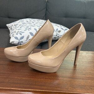 Chinese Laundry nude platform heels Sz 8
